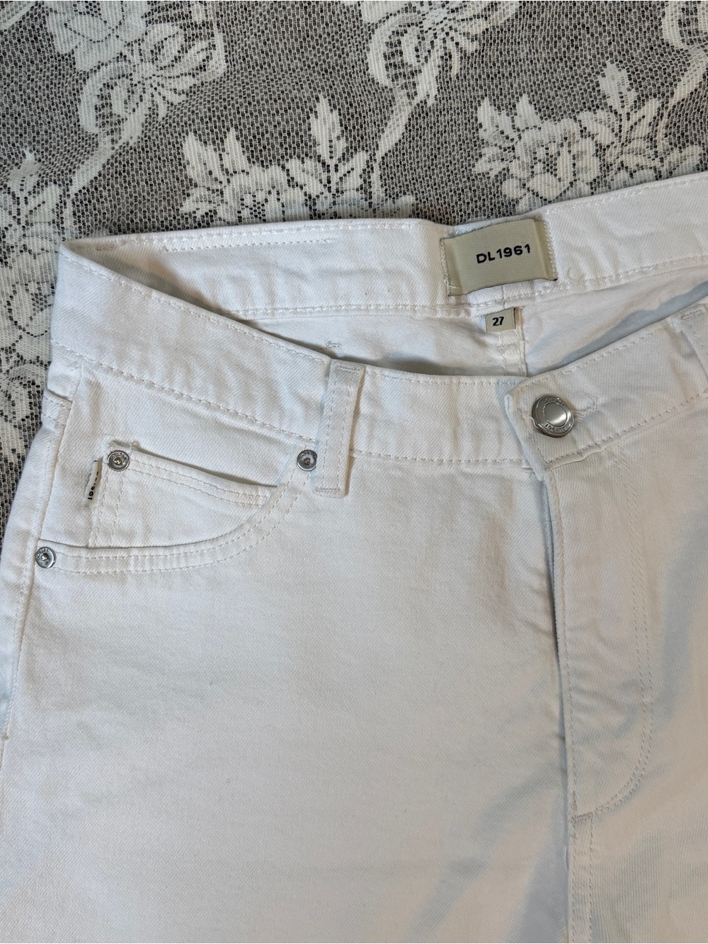 DL1961 Slim White Jeans